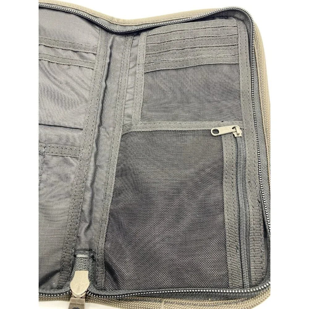 JanSport Brown Travel Organizer Passport Document Holder Zip Case